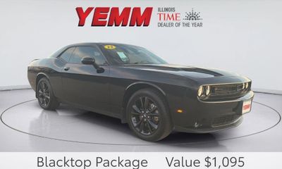 2022 Dodge Challenger SXT