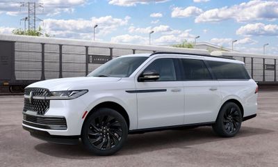 2027 Lincoln Navigator L Reserve