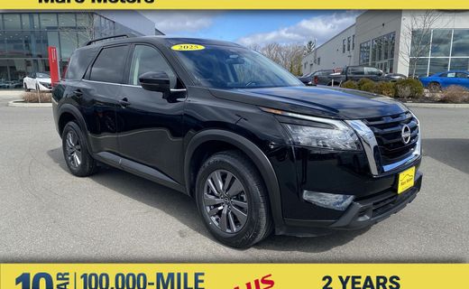 2025 Nissan Pathfinder SV