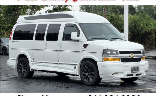 2023 Chevrolet Express 2500