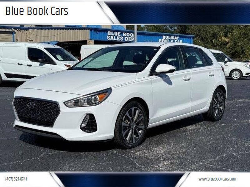 2020 Hyundai Elantra Gt — a typically priced live listing