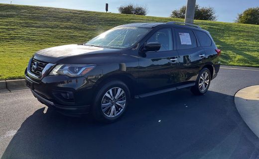 2020 Nissan Pathfinder SL