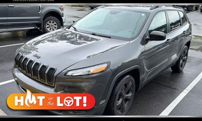 2017 Jeep Cherokee Sport