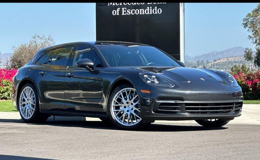 2018 Porsche Panamera