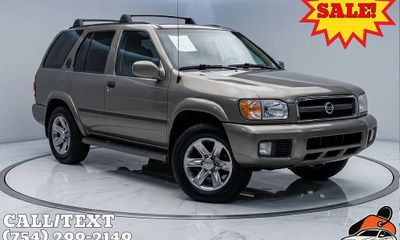 2004 Nissan Pathfinder LE
