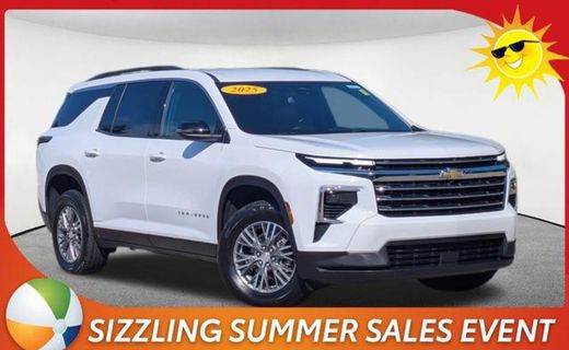 2025 Chevrolet Traverse LT