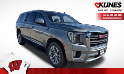 2023 GMC Yukon XL SLT