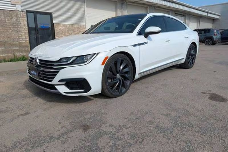 2019 Volkswagen Arteon — a typically priced live listing
