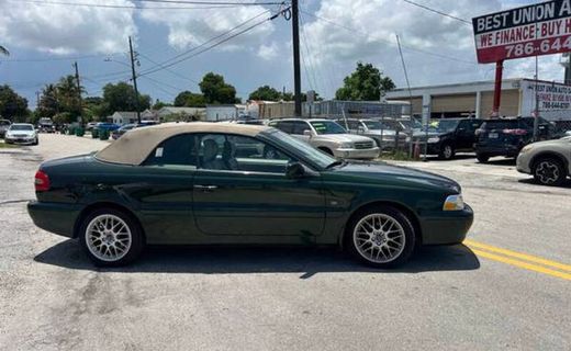 2000 Volvo C70