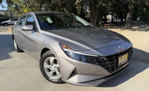 2023 Hyundai Elantra SE