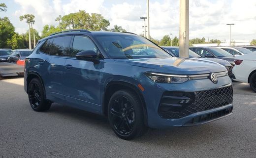 2026 Volkswagen Tiguan SE Black
