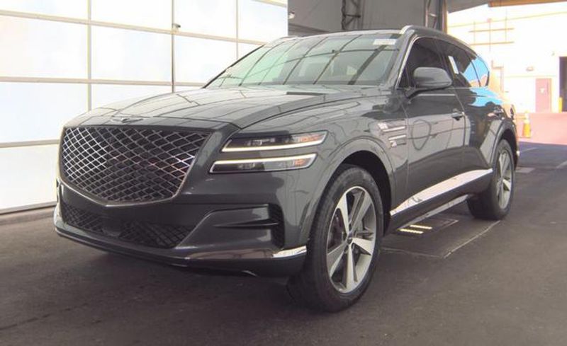 2023 Genesis GV80 — a typically priced live listing