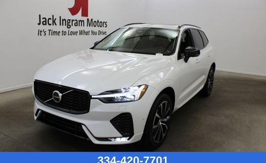 2024 Volvo XC60 Plus Dark
