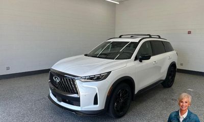 2027 Infiniti QX60 Luxe