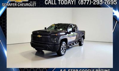 2024 Chevrolet Silverado HD Custom