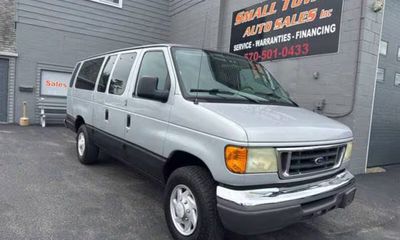 2006 Ford E-350 XL Wagon