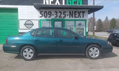 2000 Chevrolet Impala Base