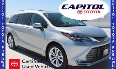 2024 Toyota Sienna Platinum