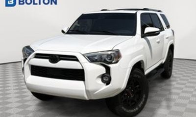 2022 Toyota 4RUNNER TRD Offroad