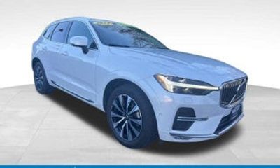 2023 Volvo XC60 Plus Bright