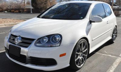 2008 Volkswagen R32 Base
