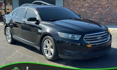 2016 Ford Taurus SEL