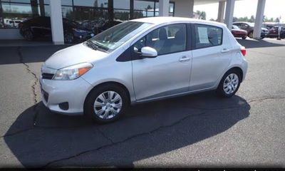 2012 Toyota Yaris LE