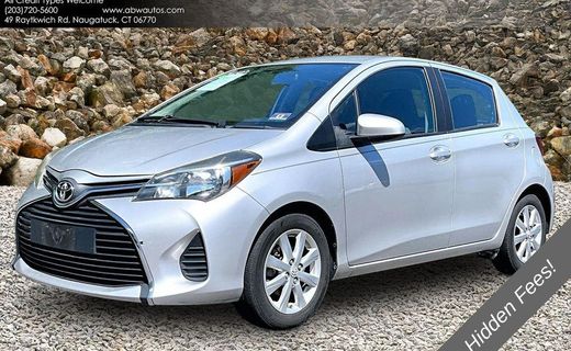 2015 Toyota Yaris LE
