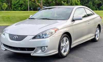 2004 Toyota Camry Solara SE