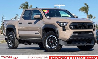 2026 Toyota Tacoma TRD OFF Road