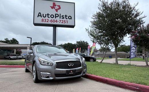 2015 Infiniti Q70 3 7
