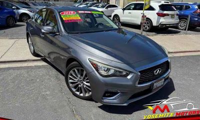 2018 Infiniti Q50 30T Luxe