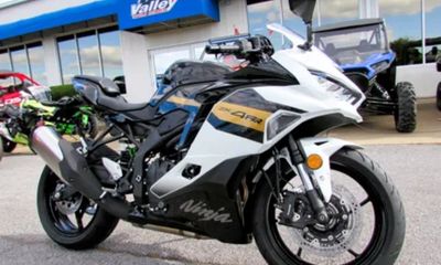 2026 Kawasaki Ninja ZX-4R ZX 4RR ABS