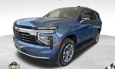 2025 Chevrolet Tahoe LS