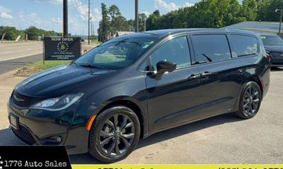 2019 Chrysler Pacifica Touring Plus