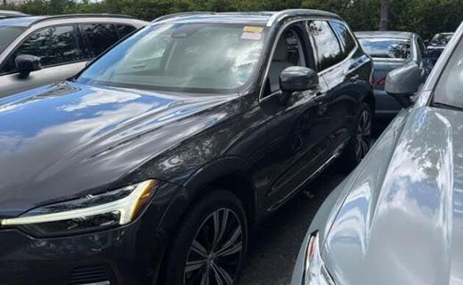 2023 Volvo XC60 Plus Bright
