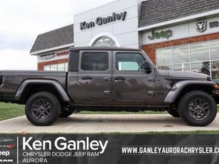 2025 Jeep Gladiator Sport
