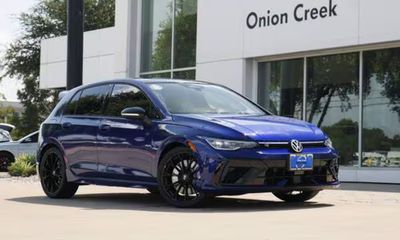 2026 Volkswagen Golf R 2 0 TSI