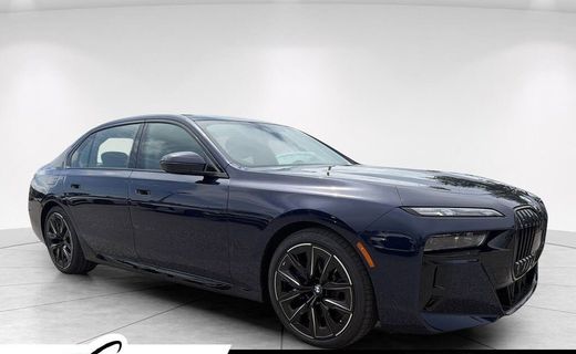 2026 BMW 740i