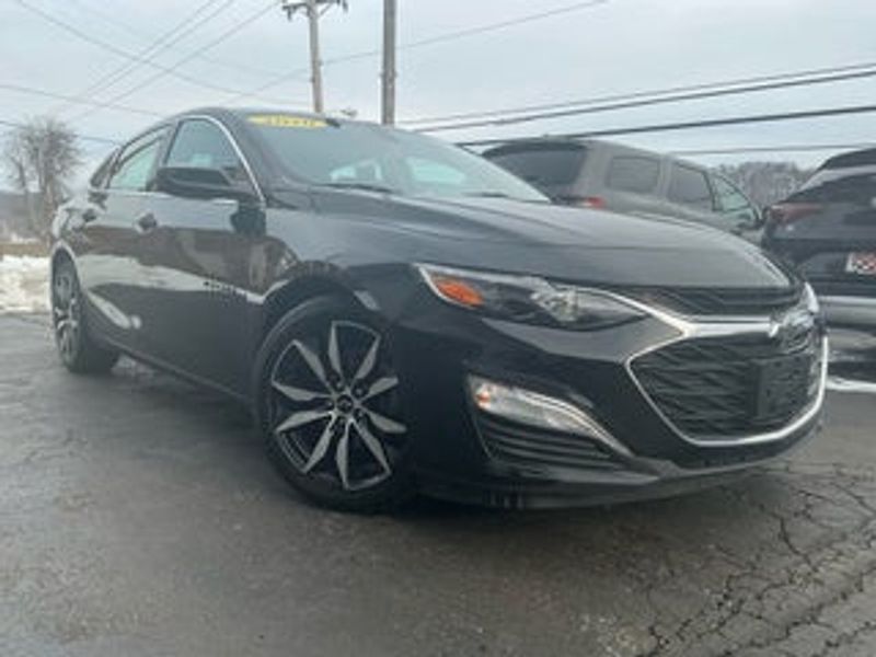 2019 Chevrolet Malibu — a typically priced live listing