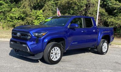2024 Toyota Tacoma SR5