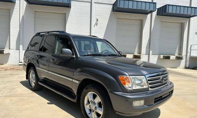 2005 Toyota Land Cruiser VX