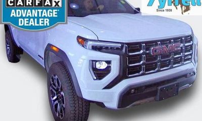 2025 GMC Canyon AT4