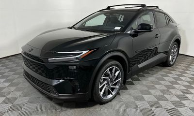 2026 Toyota C-HR SE