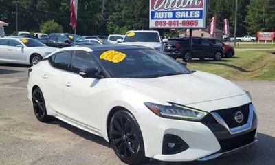 2020 Nissan Maxima SR