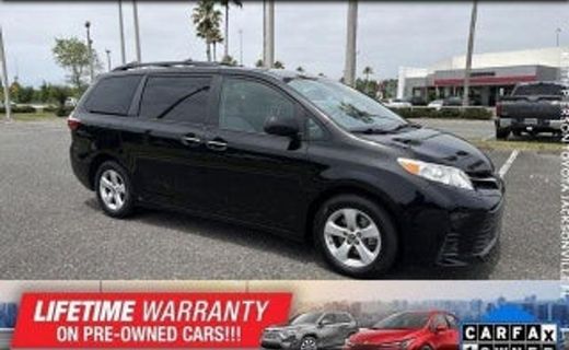 2022 Toyota Sienna Platinum