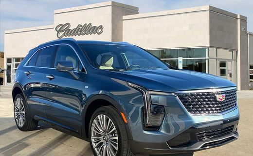 2025 Cadillac XT4 Premium Luxury