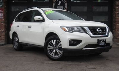 2020 Nissan Pathfinder SV