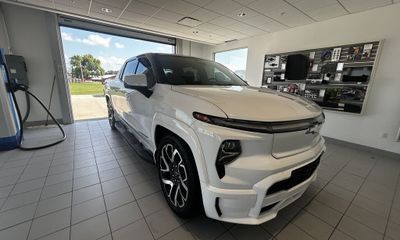 2024 Chevrolet Silverado RST 3SP