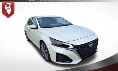 2025 Nissan Altima SL